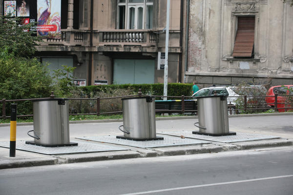 MINISTARSTVO POTVRDILO: Stižu novi kontejneri i kante za 34 grada i opštine!