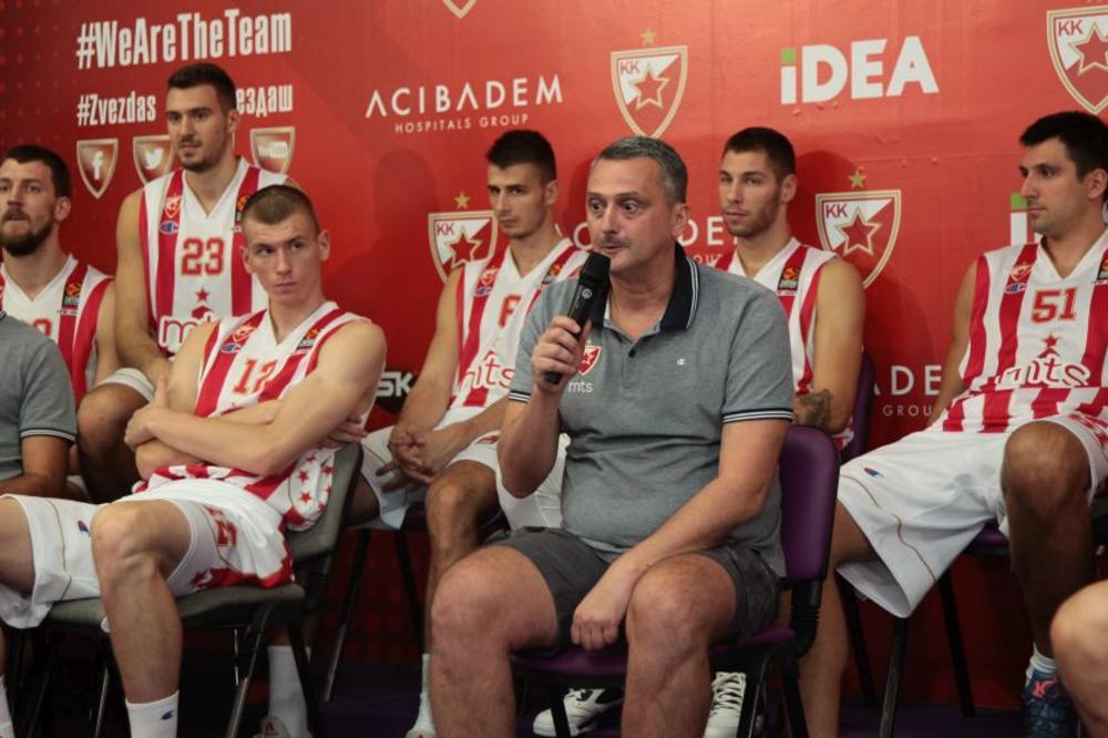 Zvezda otišla u Grčku da vidi gde je!