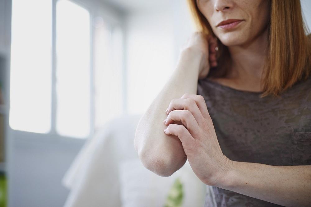 Svi ga obožavaju! Zašto je češkanje toliko prijatno? (FOTO) (GIF)