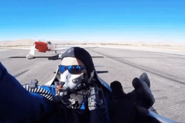 Za dlaku: Ono kada te avion omaši za milimetar! (VIDEO)