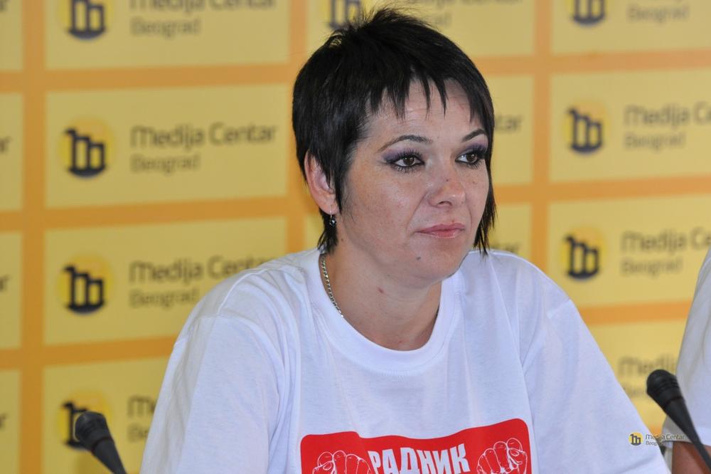 Radnica iz Jure otkrila nove detalje: Nisu dali da pijemo vodu, jednog radnika su i udarili!