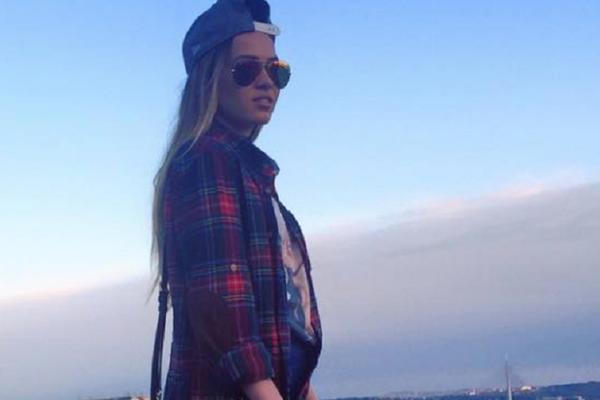 Odmah se videlo da će smuvati opasnog frajera: Evo kako je Veljkova Ksenija izgledala kao mala! (FOTO)