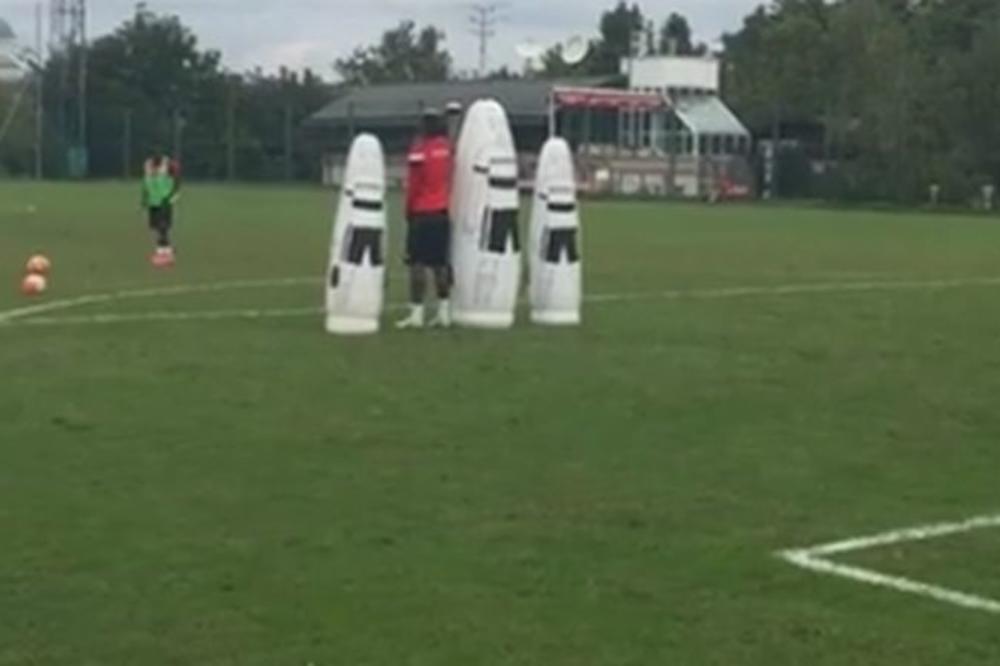 Štopera na gol? Moguće je ako ste fudbaler Crvene zvezde! (VIDEO)