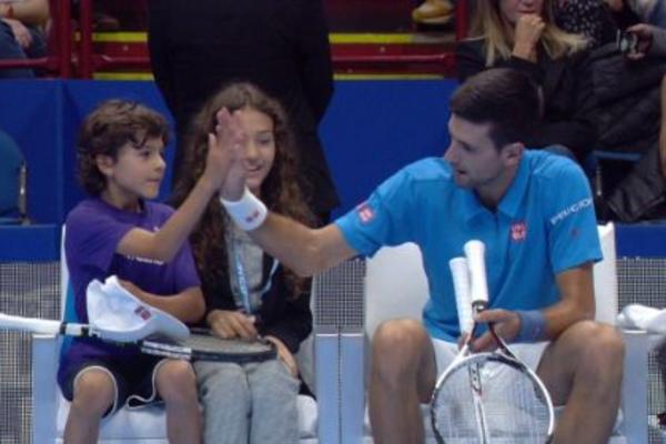 Nije bitan povod niti lokacija! Kada igraju Novak i Rafa spektakl je zagarantovan! (FOTO)