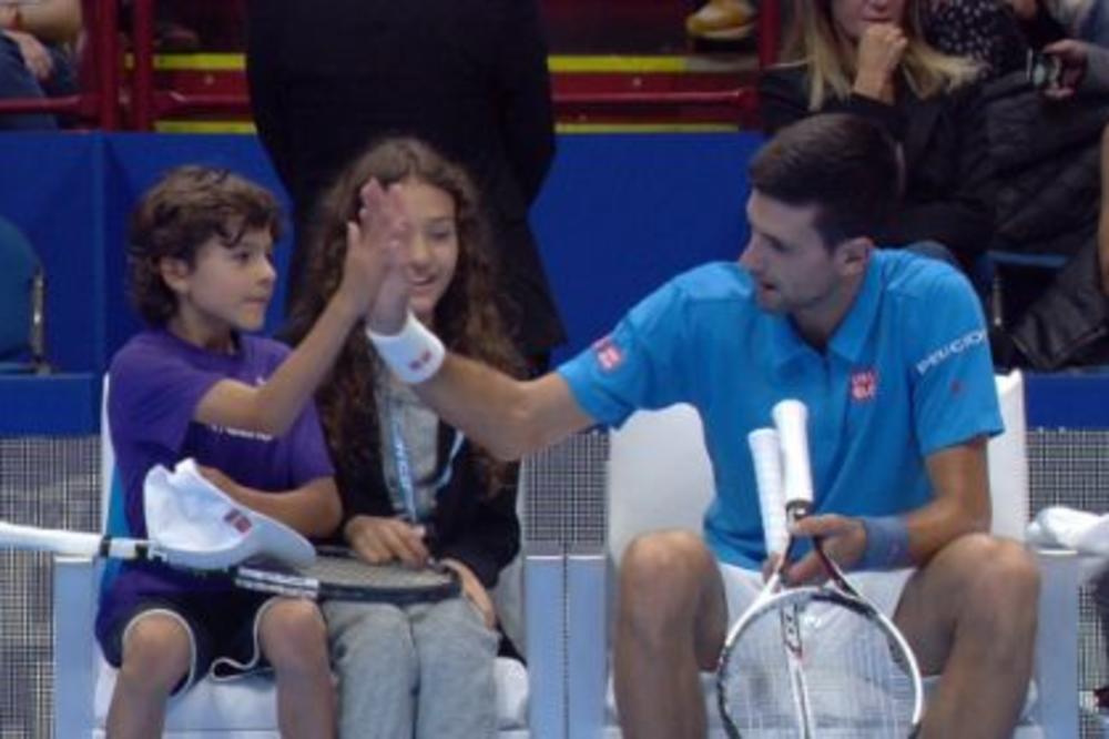 Nije bitan povod niti lokacija! Kada igraju Novak i Rafa spektakl je zagarantovan! (FOTO)