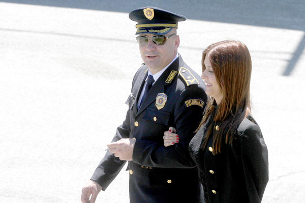 LJUPKIN GENERAL PAO NA RUTINSKOJ KONTROLI! Policija mu oduzela tablice