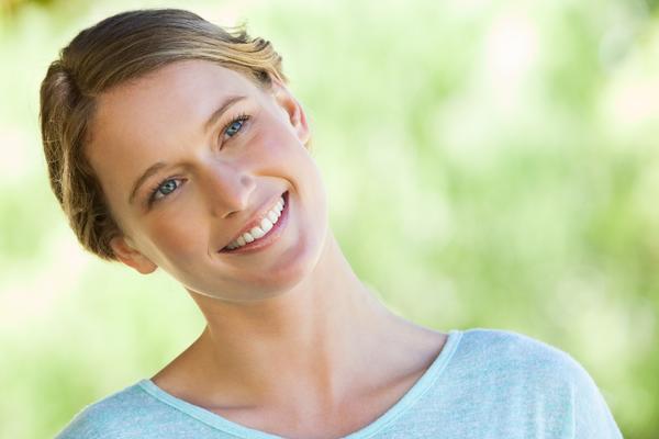 Nijedna vam neće odoleti: Dajte ovaj kompliment ženi i osvojićete je na keca! (GIF)