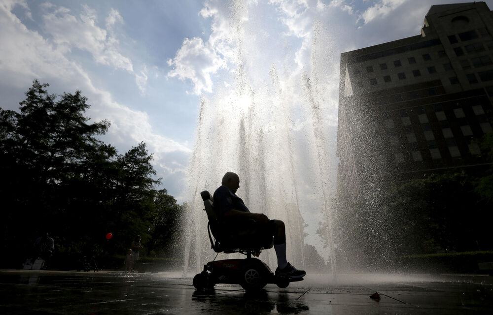 Invalidska kolica, Bolest, Mišići