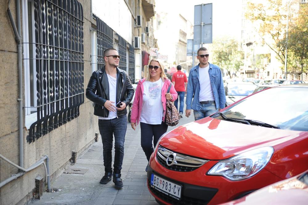 Relja: Ne razumem se u bebe! Sa Vesnom sam bio u šopingu za Reu! Evo šta sve bebicu čeka kod kuće (FOTO)