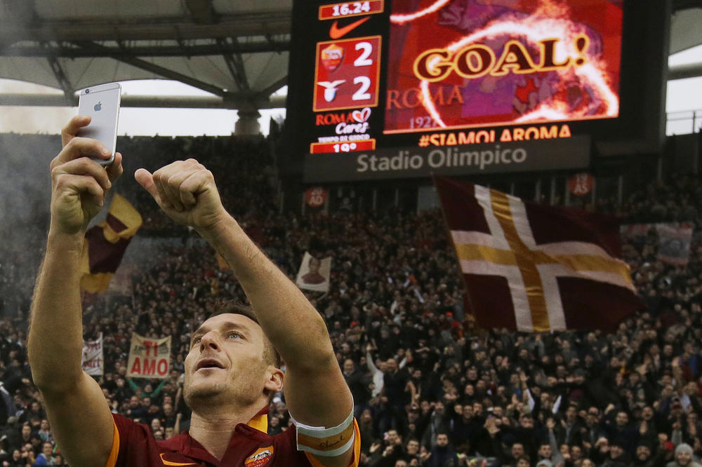 Princ koji nikada nije želeo da napusti svoj presto! 10 fascinantnih činjenica o Frančesku Totiju! (FOTO) (VIDEO)