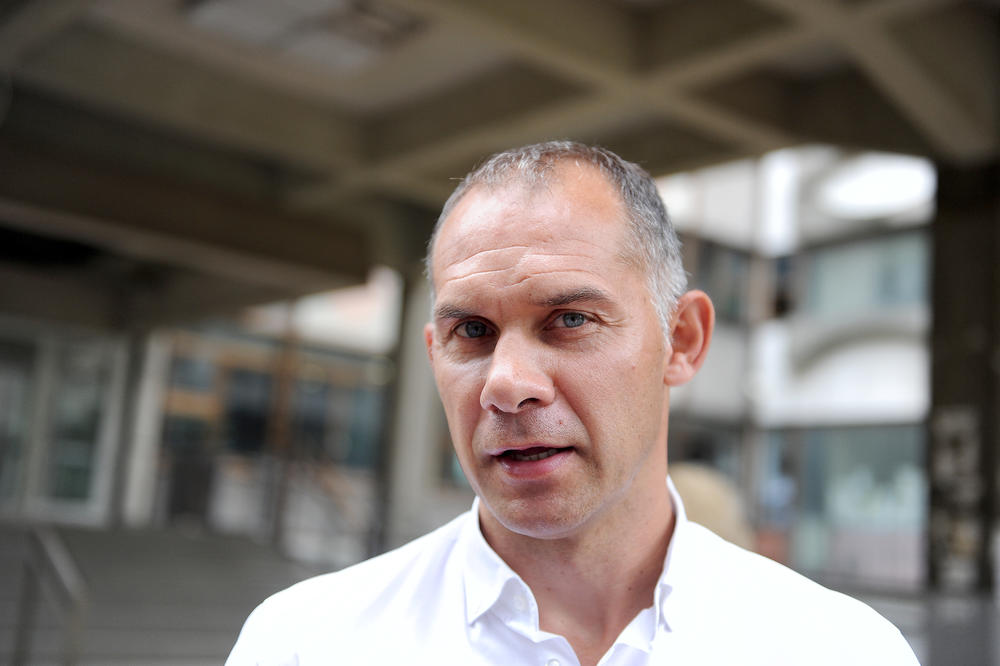 Nađ na saslušanju u policiji: Žena startovala pola mog tima!