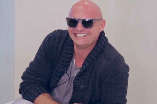 Mili priča vic o pijancu: I poookidao je! Svi u studiju su umrli od smeha! (VIDEO)