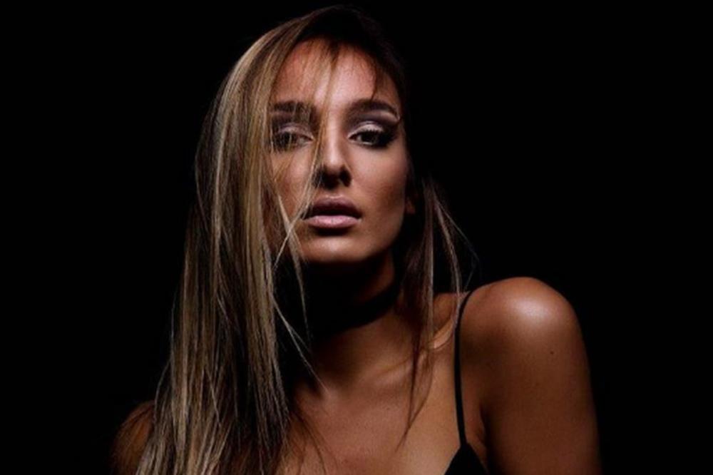 LUNA ĐOGANI BEZ DLAKE NA JEZIKU! Ovako ona gleda na momke!