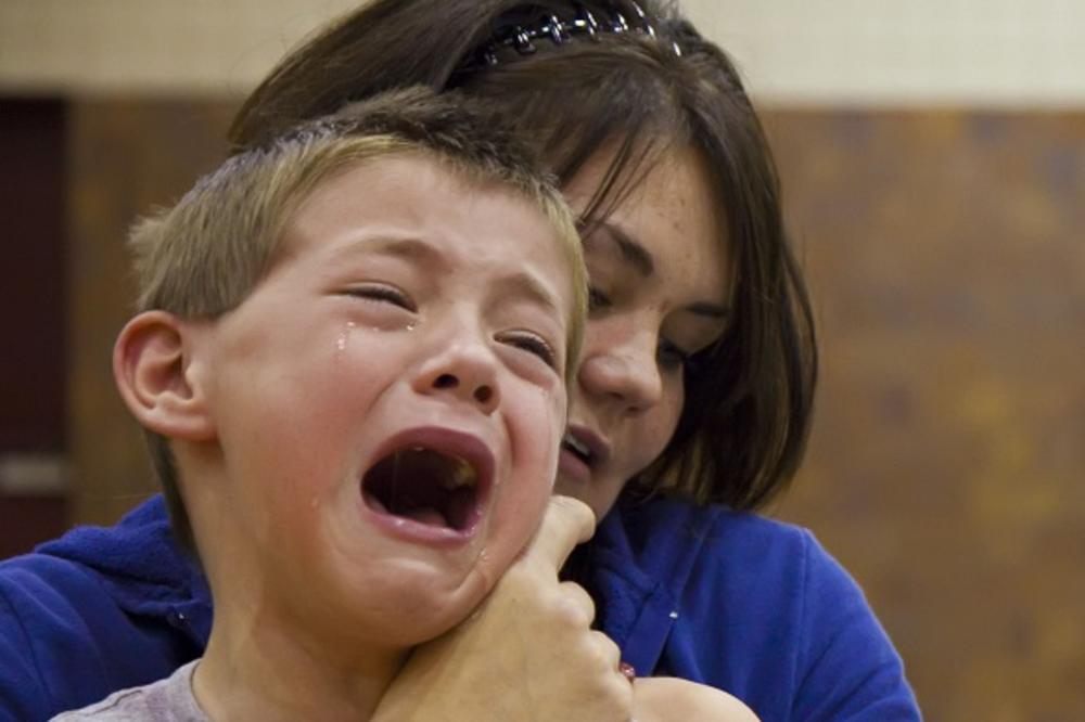 Zrenjanin na nogama: Usvajanje dečaka iz hraniteljske porodice izazvalo buru u gradu, danas i protest!