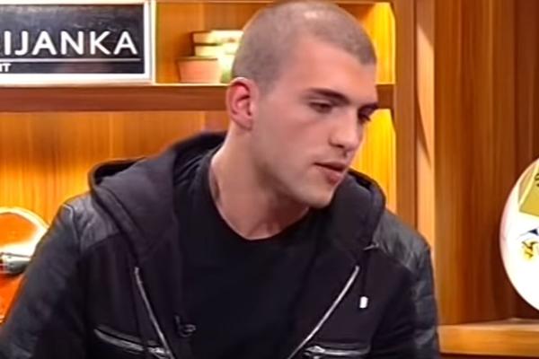 SRBIJA BIO TI SI I SILA OD ČOVEKA, VOLIM TE TATA! Veljkova poruka i fotografija od koje ćete se naježiti