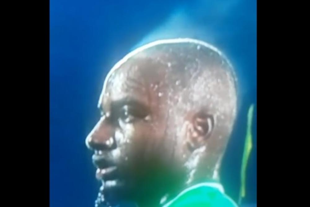 Šta se to desilo u Rusiji pa se holandskom beku zapalila ćela? (VIDEO)