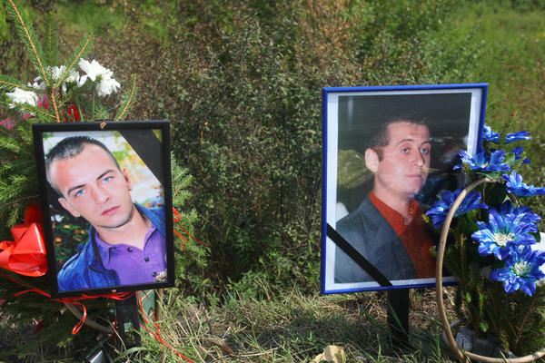 Vozaču GSP krivična prijava jer nije stao da pomogne: Miloš i Aleksandar bi možda bili spaseni (FOTO)