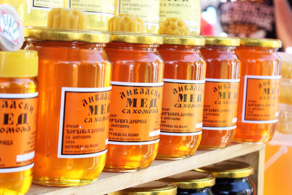 U OVU NAMIRNICU SE STAVLJA PILJEVINA A SVAKODNEVNO JE KUPUJEMO U PRODAVNICAMA: VARAJU NAS, a da na Boga ni ne misle