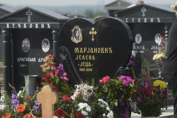 6 meseci od smrti Jelene Marjanović! Životi su im i dalje obojeni u crno, a ubica je... (FOTO)