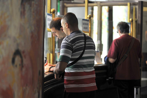 NEMA ODLAZAKA NA ŠALTER, ALI SE MENJA PROCEDURA AKO IZGUBITE LIČNU KARTU:Sve što treba da znate o novim dokumentima