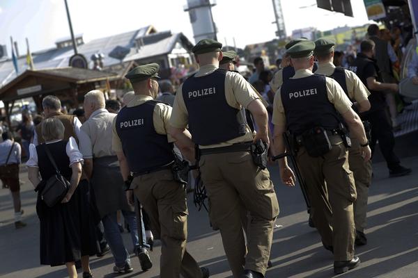 Nikad jače mere bezbednosti na Oktoberfestu: 600 policajaca, zabrana velikih torbi, a prvi put i ovo