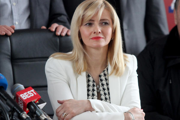 Dijana Vukomanović: Novinarska profesija je visoko rizična, oni moraju imati veći stepen zaštite!