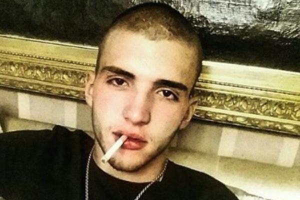 U PROBLEMU! BESAN Veljko poručio na Instagramu: Prijavite svi BOLESNOG DEBILA!