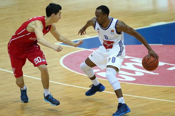 Espreso saznaje: Rakićević uzeo pare od Partizana, a trenira sa Zvezdom? Sprema se tužba!