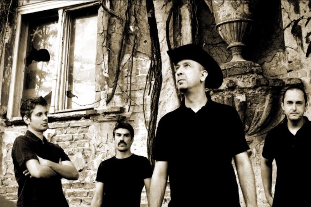 Diktatoreee, beži - stiže sedma sila! Dža ili bu spremaju lepo iznenađenje za 30 godina na sceni! (FOTO)