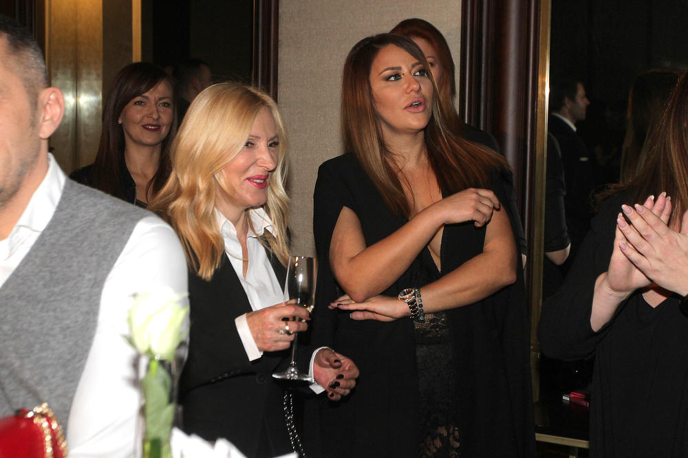 PUŠI U TRUDNOĆI, ali sada mora da posluša doktora! Ana Nikolić otkrila kako će se PORODITI! (FOTO)