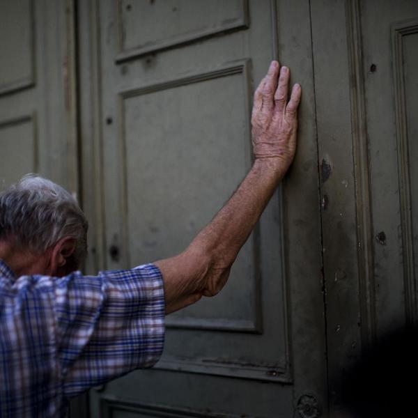 SVI ZAPOSLENI U NIŠKIM ŠKOLAMA MORAJU DA POMOGNU STARIMA U VANREDNOM STANJU Imaće radne naloge, zna se KO IH IZDAJE