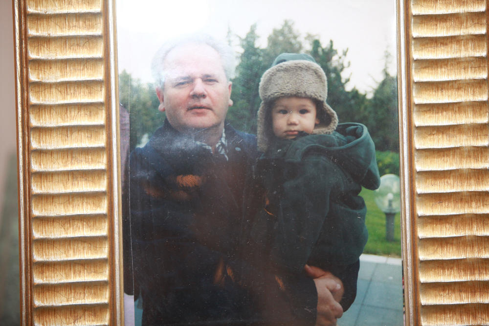 Zbog njega je Sloba zaplakao pred Hag: Mali Marko danas je kršan momak i uopšte ne liči na dedu, nego je isti... (FOTO)