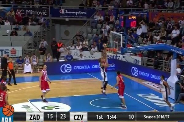 MA GDE ĆEŠ? Nismo sigurni da li je ovo Nemanja Dangubić ili DeAndre Džordan? (VIDEO)