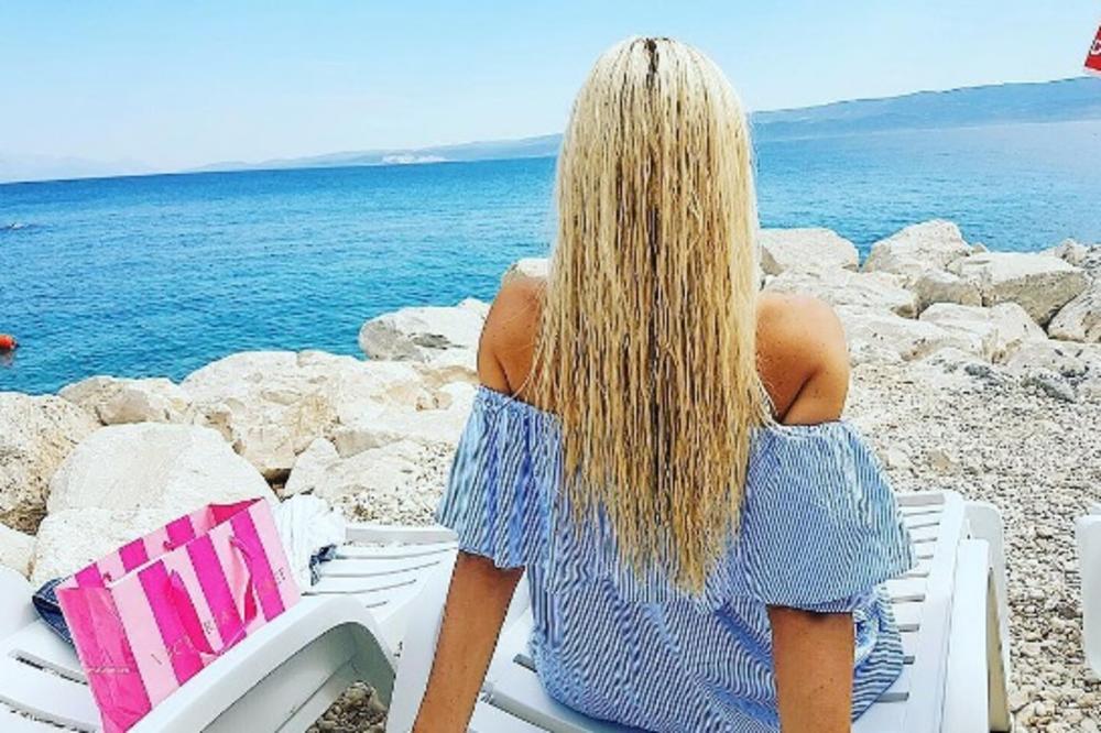 NEVEROVATAN OBRT I SUDBINA NAŠE PEVAČICE! Odrasla je u domu za nezbrinutu decu, niko je nije hteo, a sada živi kao CARICA