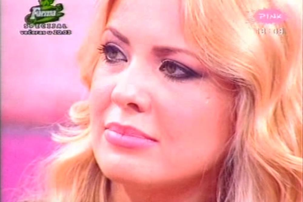 SVI SU OBOŽAVALI VODITELJKU PINKA, A ONDA SE POVUKLA: Ima novi BIZNIS, posvetila se PORODICI I prava je LEPOTICA