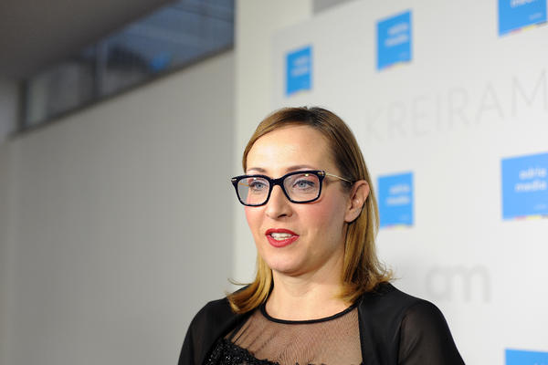 TATJANA VOJTEHOVSKA DOBILA JEZIVE PRETNJE: Kad joj nabijem nož, SVA MLADOST ĆE VRISNUTI U SUZAMA!