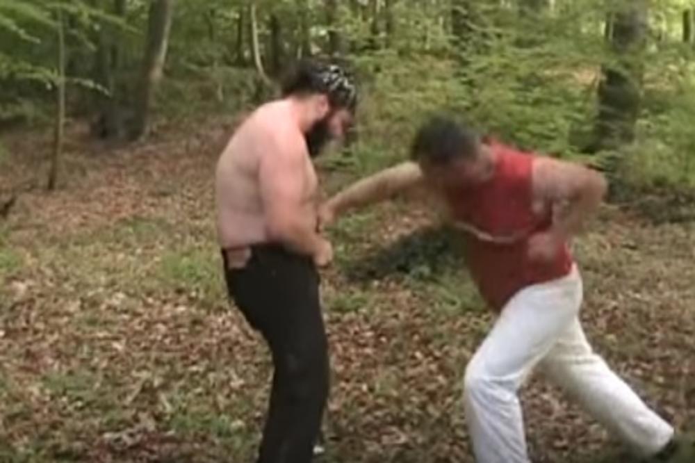 Ako mnogo volite karate, onda ovaj hit morate da čujete, a i vidite! (VIDEO)