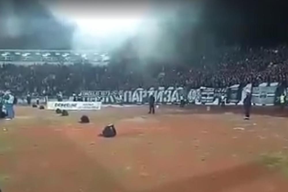 Čak i na ovaj praznik fudbala, Grobari su pronašli način da isprozivaju Delije! (VIDEO)