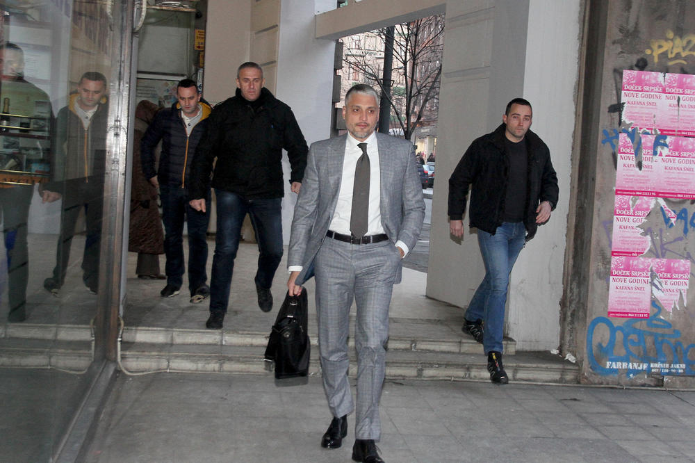 Incident u centru Beograda: Čedina gorila zveknula kolima stariju ženu!