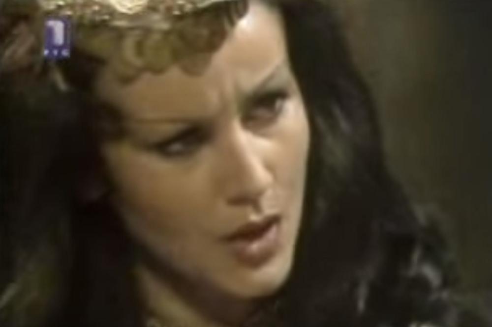 A OČI KRUPNE, KAO U KOŠUTE: Ovo je teška životna priča Borine Koštane! (FOTO)