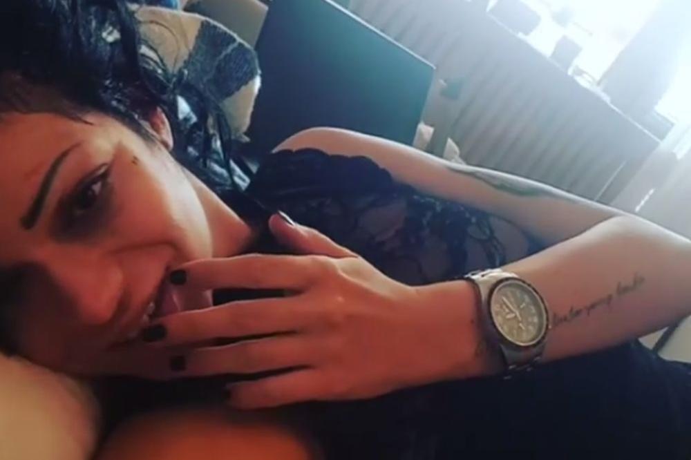 ŠTA SE NJOJ DESILO?! Dunja Ilić zgrozila sve svojim novim usnama, a tek obrvama... (FOTO)(VIDEO)