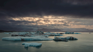 Šta sve možeš na Islandu kad se izgubiš? Pa da se uključiš u potragu za samim sobom, kako šta? (GIF)