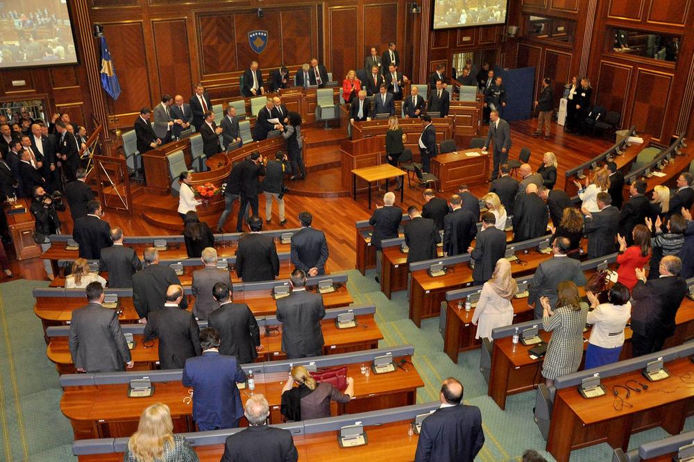 NEVEROVATNO: Čak 6 od 22 ministra u VLADI KOSOVA imaju OPTUŽNICE ZA KRIVIČNA DELA!