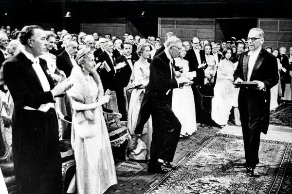 IVO ANDRIĆ JE PUSTIO ŠVEĐANIMA, A ONDA JE SVET POLUDEO: Ovo su najpoznatije strane obrade MARŠA NA DRINU (VIDEO)