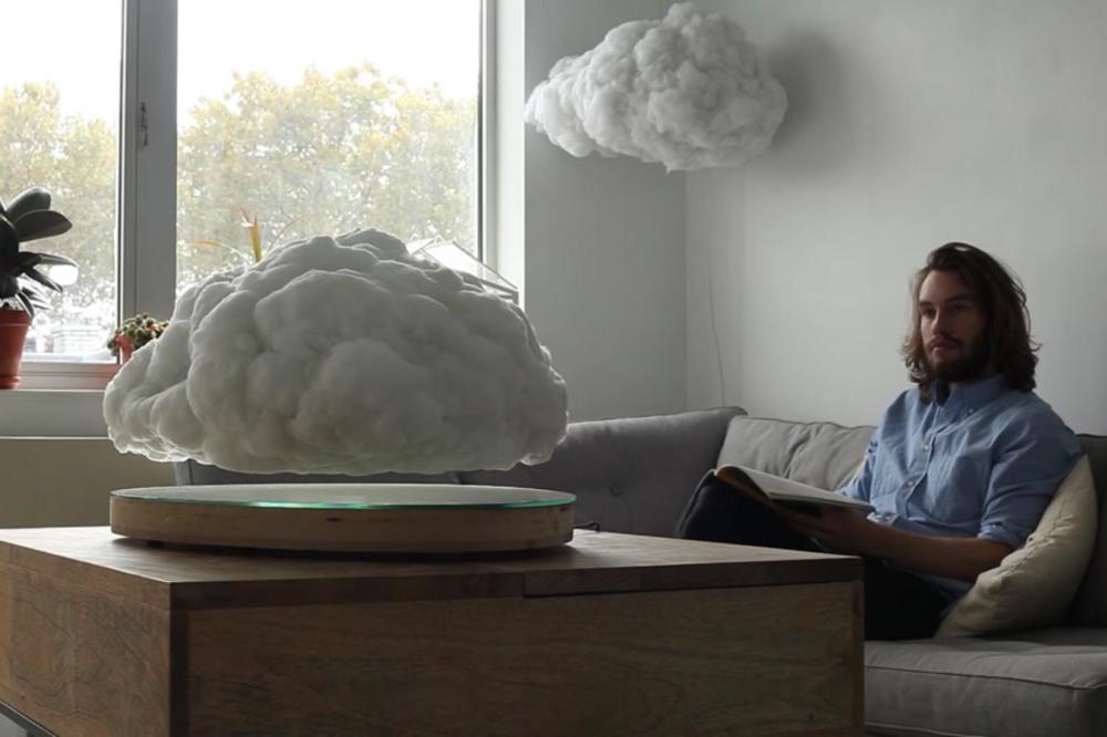 Otkud oblak usred sobe? Ovaj pravi žešću grmljavinu u njoj! (VIDEO) (GIF)