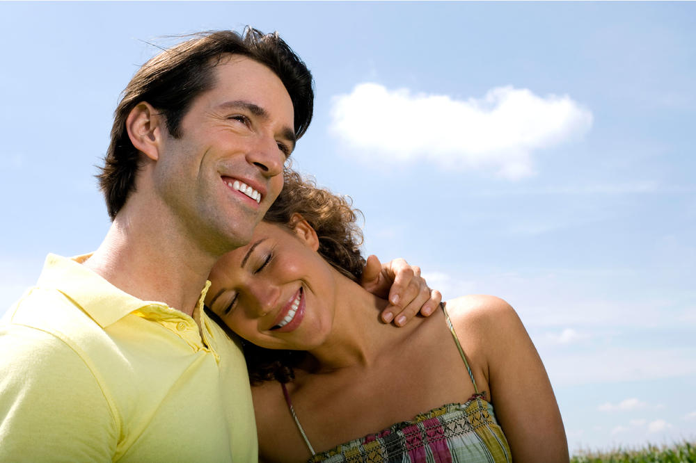 ŽENE OBOŽAVAJU DA IM MUŠKARCI RADE OVE STVARI, ALI NIKAD VAM NEĆE REĆI: Uradite ovo i biće joj nezaboravno