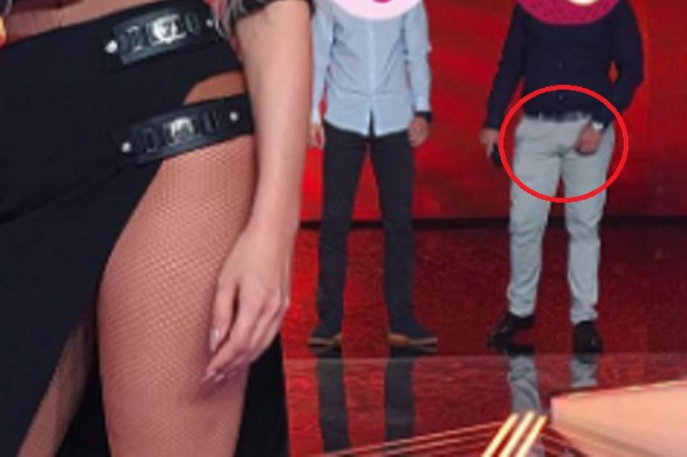 Puć, puć, buć, buć! Dok JK pokazuje seksi obline u Zvezdama Granda - tip iza nje onaniše! (FOTO)