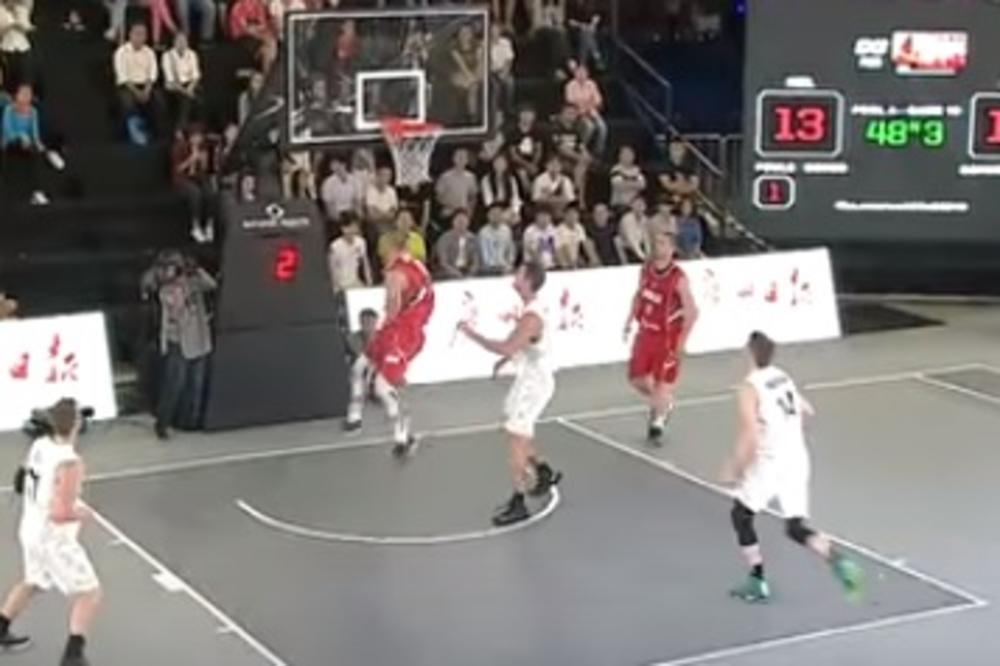 Ne verujemo šta je naš basketaš uradio! Takvu magiju može samo Srbin da izvede! (VIDEO)