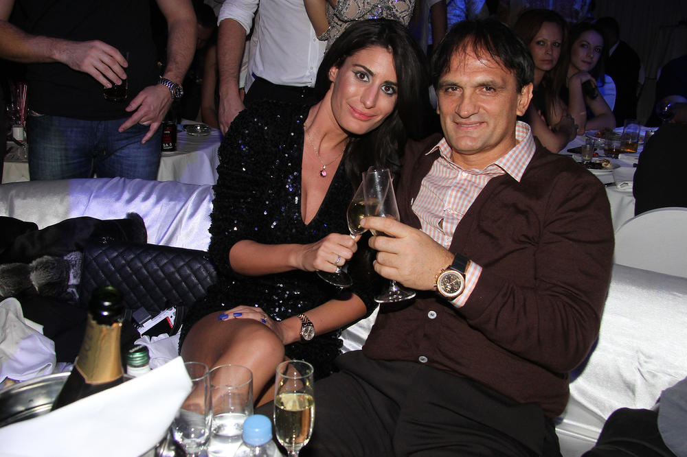 Policija uhapsila podivljalog muža Dijane Janković koji je nasrnuo na notara