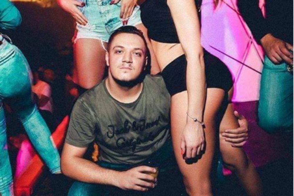 I NJOJ SE SVE VEĆ SMUČILO! Gastoza ostavila devojka zbog POZNATE PEVAČICE!